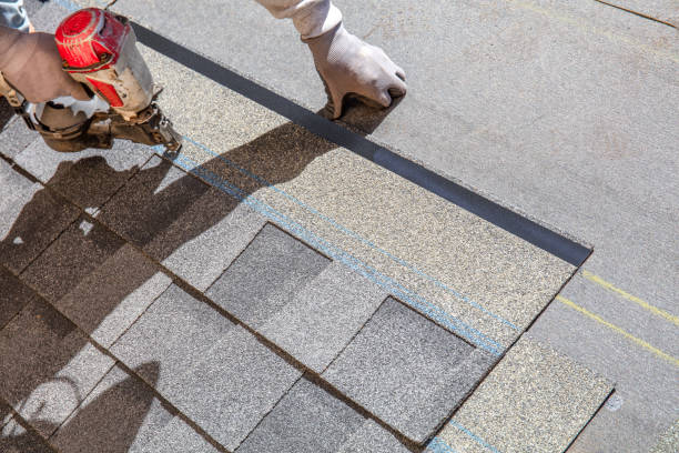Best Roof Gutter Cleaning  in Charter Oak, CA
